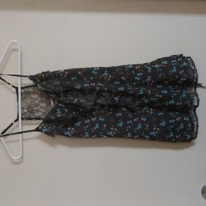 3/$10 Decree floral top